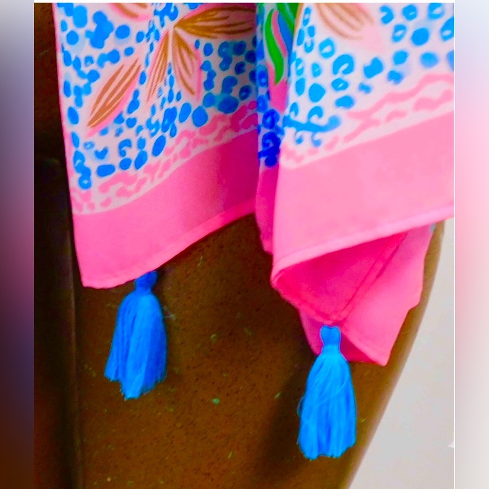 Lilly Pulitzer Pink and Blue Floral Sarong - Picture 4 of 5